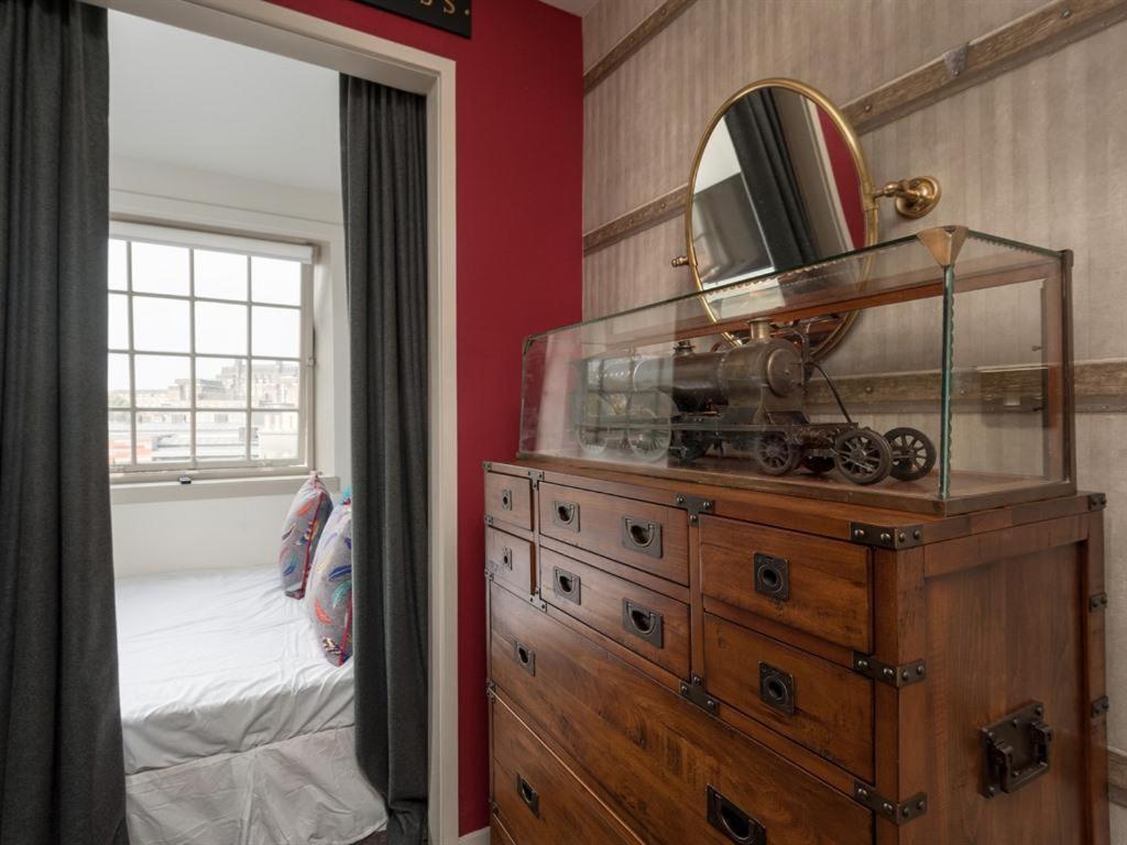 Canongate Luxury Homestay Единбург Екстер'єр фото